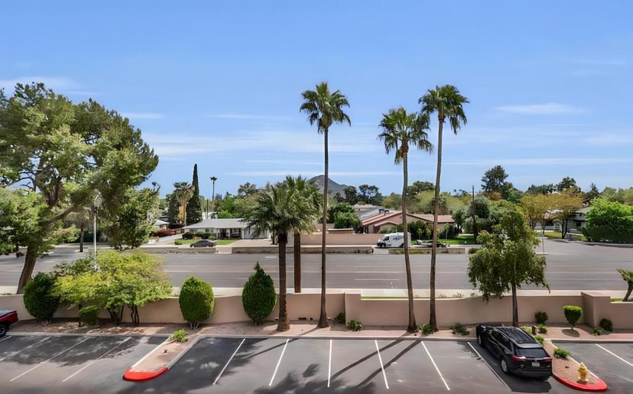 Biltmore Bliss Desert Retreat! Phoenix Exteriör bild